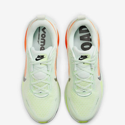NIKE VOMERO 18