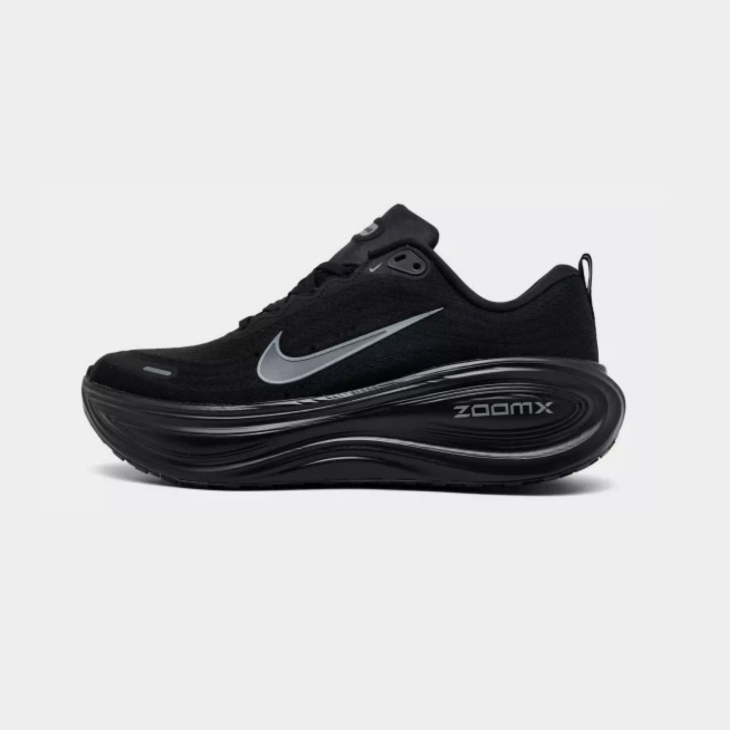 NIKE VOMERO 18 TRIPLE BLACK