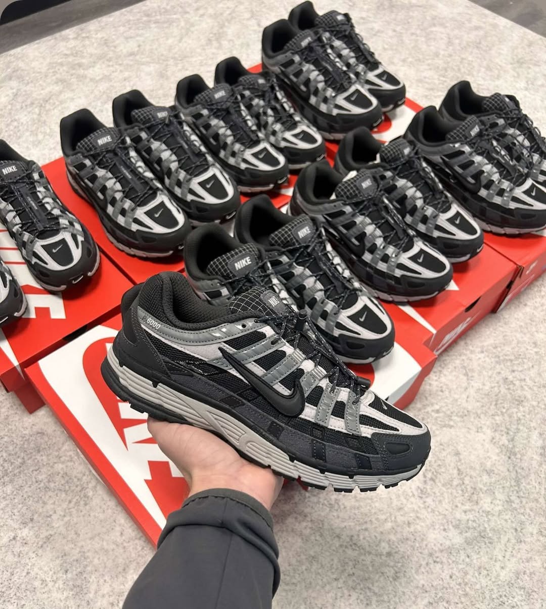 NIKE P6000