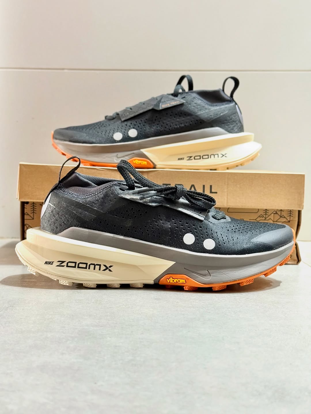 NIKE ZEGAMA 2 TRAIL 5