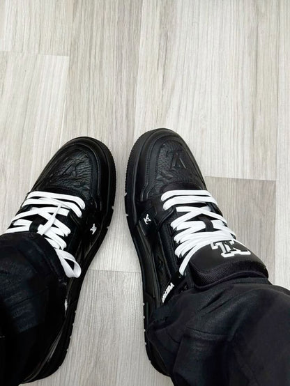 LOUIS VUITTON TRAINNERS "PK"