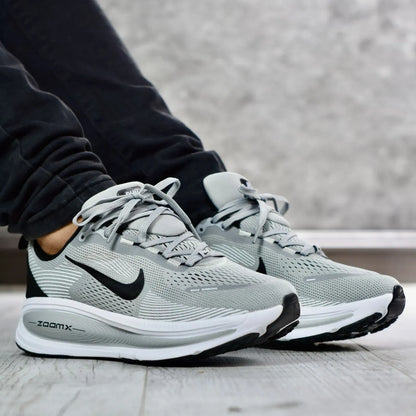 NIKE VOMERO 18 GREY