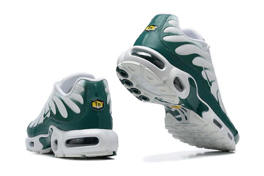 NIKE AIR MAX TN "LACOST"