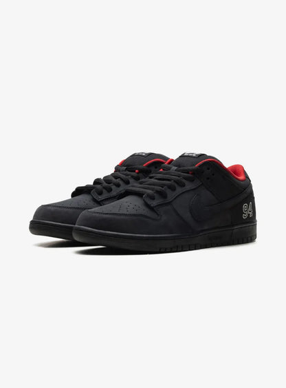 NIKE DUNK LOW "SUPREME"