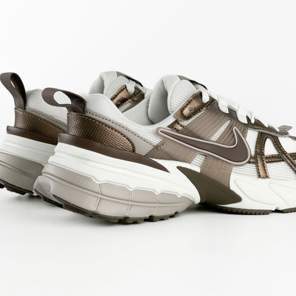 NIKE V2K RUN