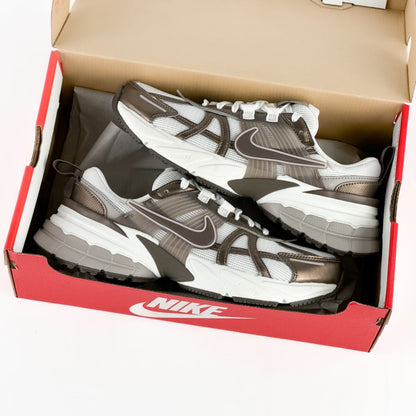 NIKE V2K RUN