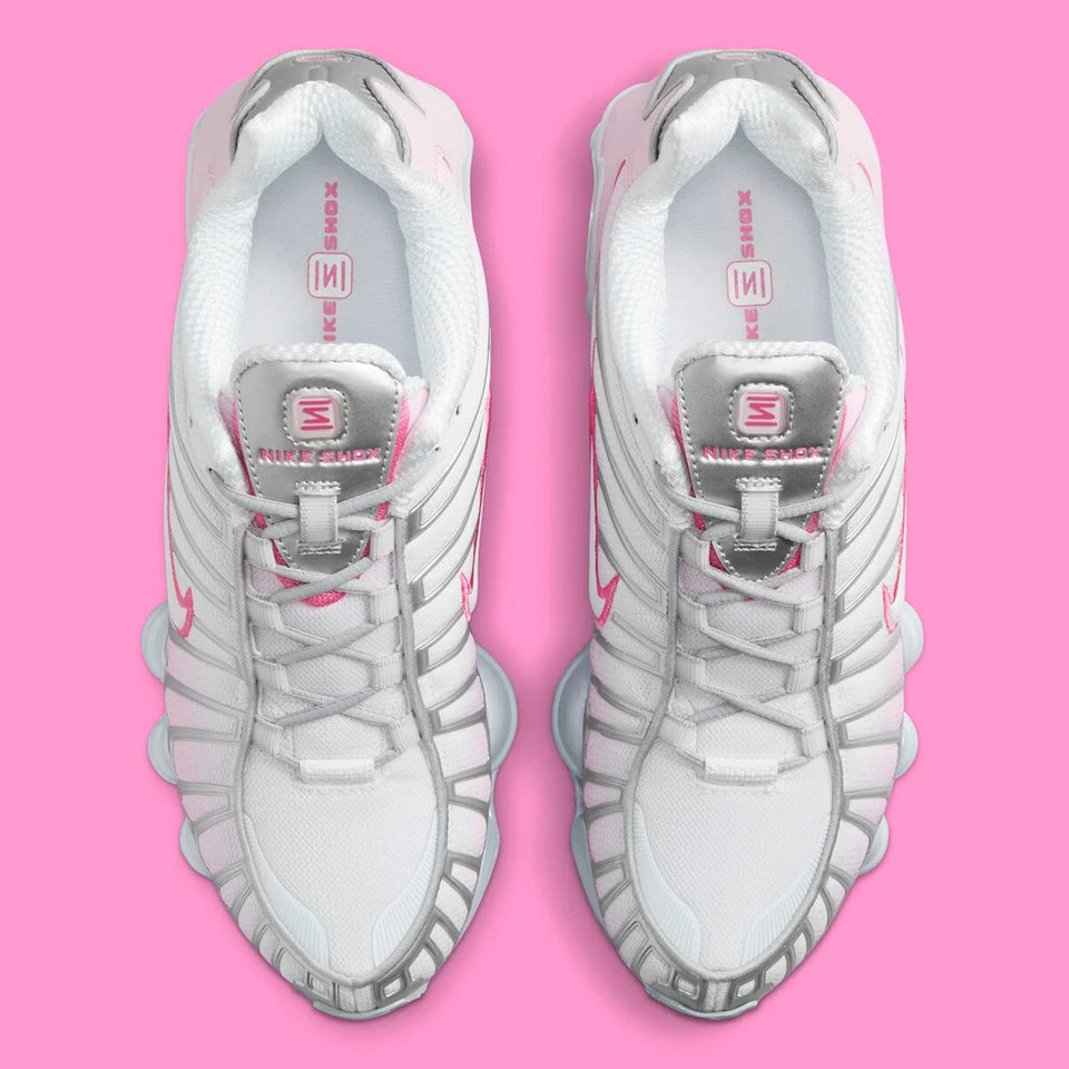NIKE SHOX WOMEN