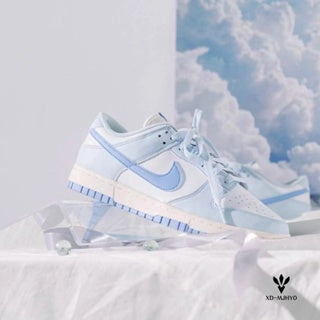 NIKE DUNK LOW "BLUE TINT"